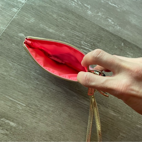 Lilly Pulitzer Printed Zip Top Wallet in Resort White Party Like A Lobstar - Picture 9 of 11